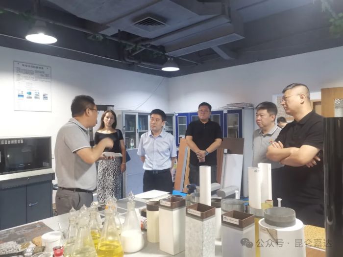 中油资产管理有限公司董事长王增业一行莅临昆仑嘉达访问